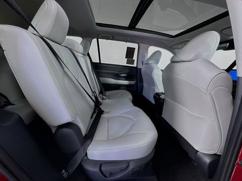 New 2026 Toyota Grand Highlander Limited image 27