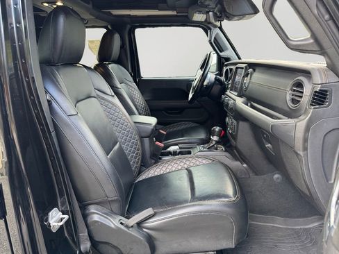 Certified 2022 Jeep Wrangler Unlimited Sahara image 12