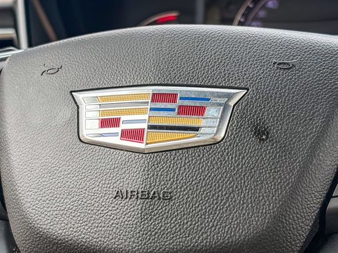 Used 2019 Cadillac XT5 Luxury FWD image 20