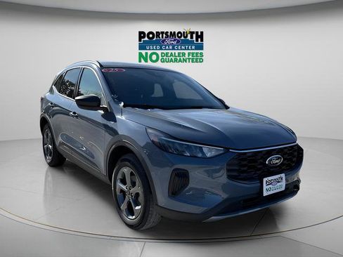 Used 2025 Ford Escape ST-Line w/ Tech Pack #1 AWD/4WD image 22