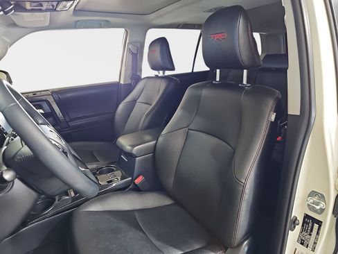 Used 2023 Toyota 4Runner TRD Off-Road Premium w/ Moonroof Package AWD/4WD image 17