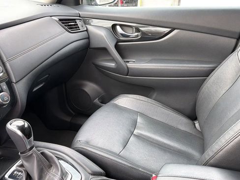 Used 2018 Nissan Rogue SL image 10