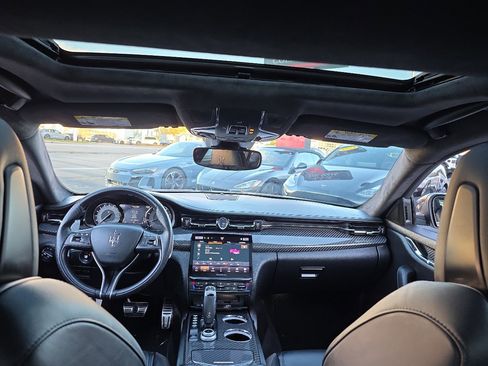 Used 2022 Maserati Quattroporte Modena Q4 image 62