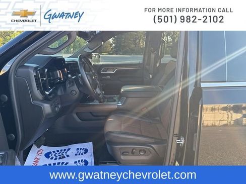 Used 2023 Chevrolet Silverado 1500 High Country w/ Technology Package image 33