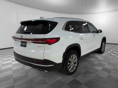 Certified 2025 Buick Enclave Preferred FWD image 5
