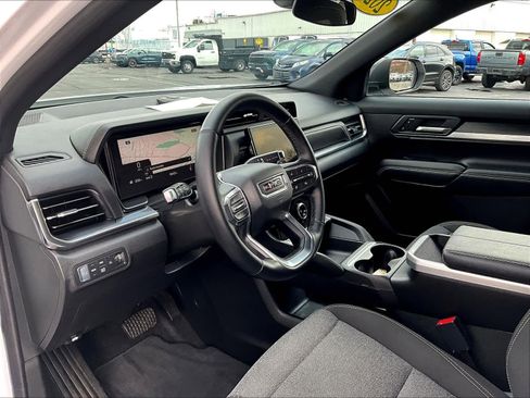 Used 2026 GMC Terrain Elevation image 8