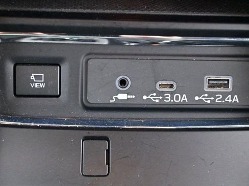 Used 2024 Subaru Ascent Limited w/ Technology Package AWD/4WD image 25