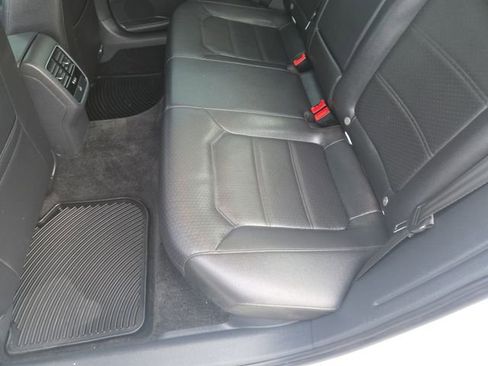 Used 2018 Volkswagen Passat 2.0T SE image 29