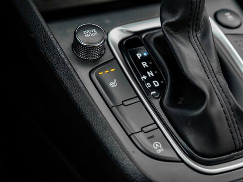 Used 2022 Hyundai Kona Limited image 28