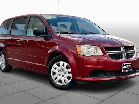 Used 2016 Dodge Grand Caravan SE w/ Quick Order Package 29E SE image 2
