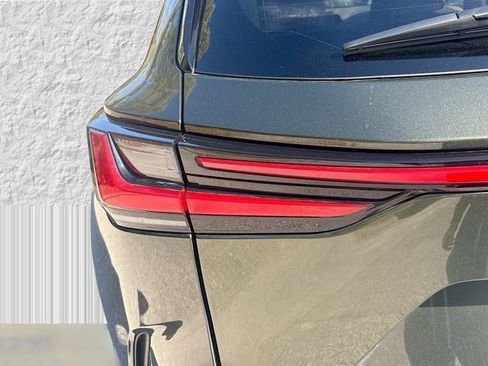 Used 2025 Lexus NX 250 FWD w/ Towing Package (2000 Lbs) image 10