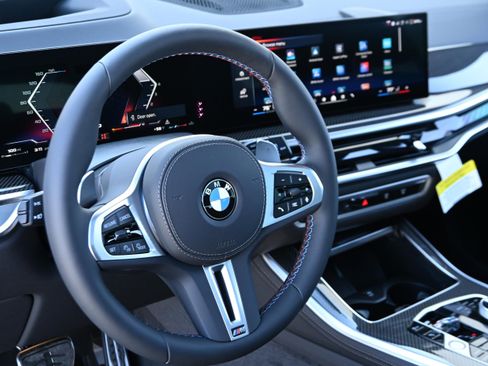 New 2026 BMW X5 M60i image 12