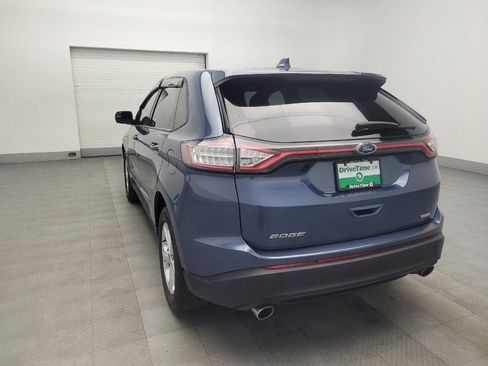 Used 2018 Ford Edge SE image 5