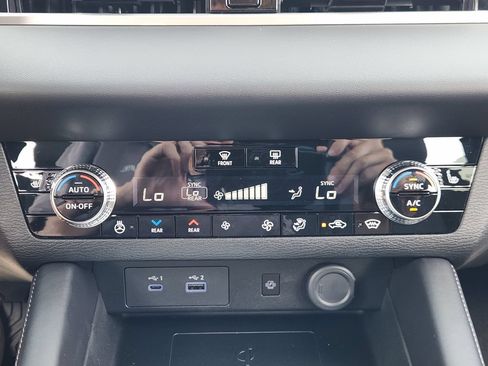 New 2026 Nissan Rogue Platinum AWD/4WD image 15