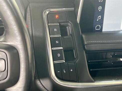 Used 2022 GMC Yukon XL SLE AWD/4WD image 17