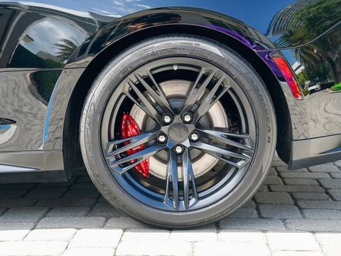 Used 2018 Chevrolet Camaro ZL1 RWD image 17