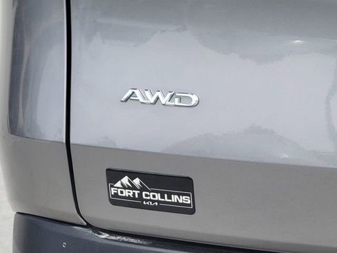 Used 2025 Toyota Grand Highlander AWD image 18