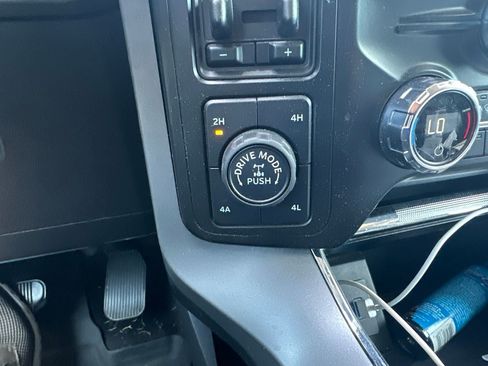 Used 2021 Ford F150 Lariat w/ Equipment Group 502A High AWD/4WD image 9