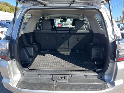 Used 2022 Toyota 4Runner SR5 Premium image 24