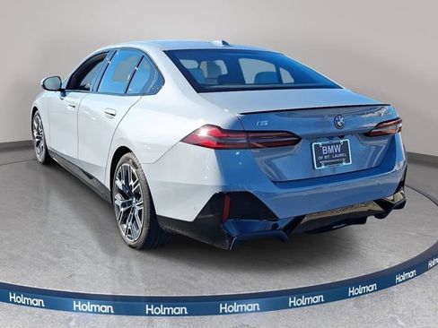 Used 2025 BMW i5 xDrive40 w/ M Sport Package image 8