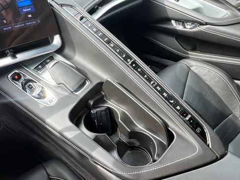 Used 2025 Chevrolet Corvette Stingray Premium Cpe w/ 3LT image 21