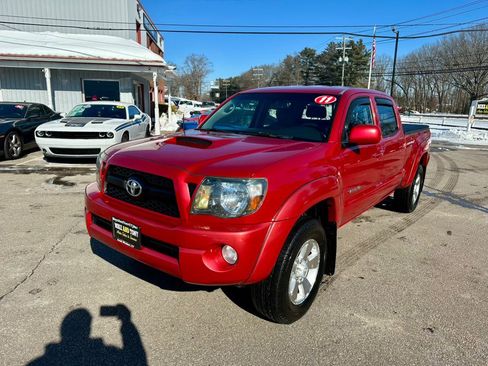 Used 2011 Toyota Tacoma 4x4 Double Cab V6 image 1
