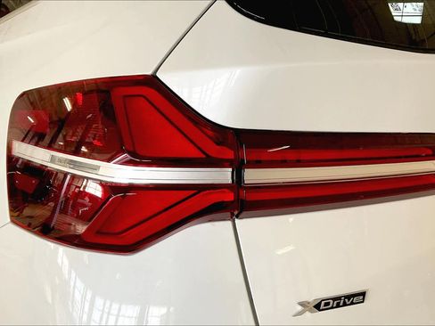 Used 2025 BMW X3 xDrive30i w/ Convenience Package image 14