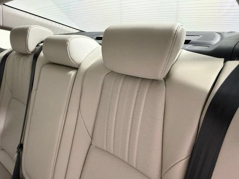 Used 2021 Honda Accord Touring image 39