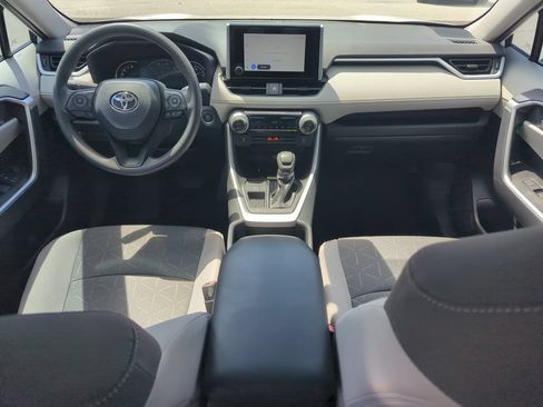 Used 2024 Toyota RAV4 XLE w/ Convenience Package FWD image 14