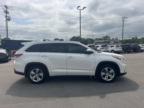Used 2015 Toyota Highlander Limited Platinum AWD/4WD image 6