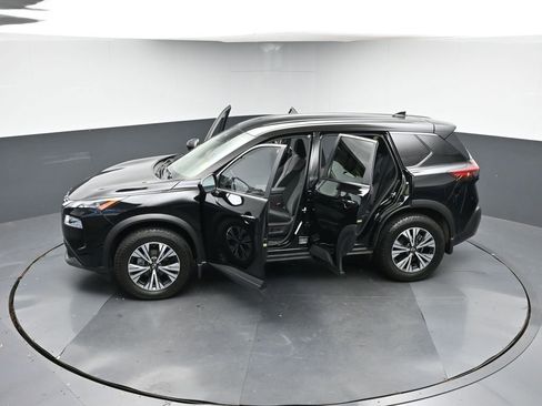 Used 2023 Nissan Rogue SV image 51