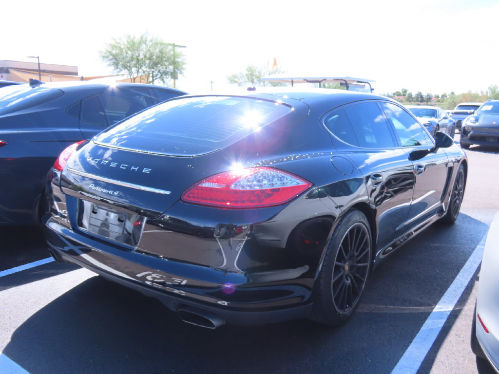 Used 2013 Porsche Panamera RWD image 4