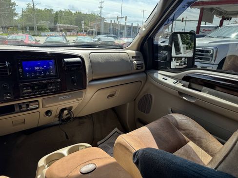 Used 2007 Ford F350 King Ranch AWD/4WD image 13