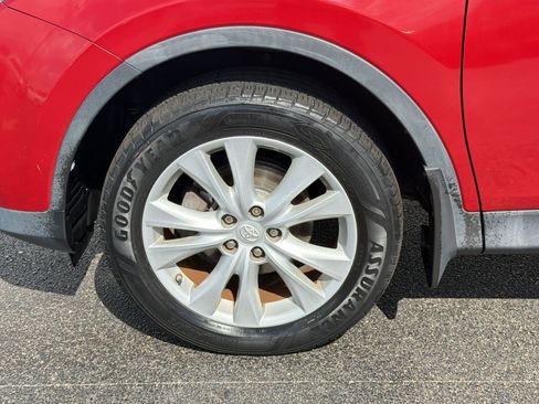 Used 2015 Toyota RAV4 Limited image 12