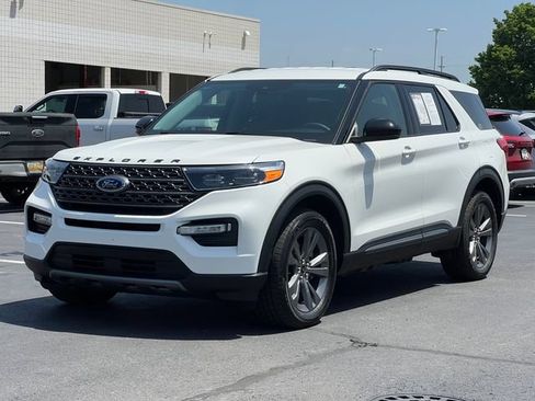 Certified 2023 Ford Explorer XLT w/ Equipment Group 202A AWD/4WD image 44