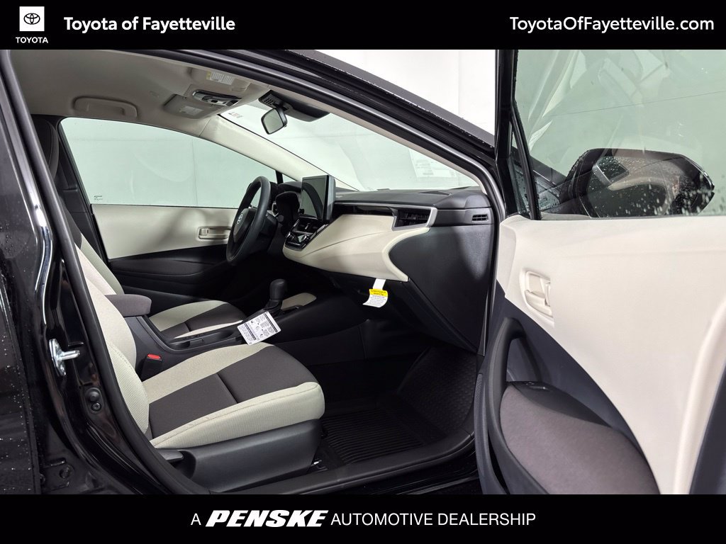 Used 2027 Toyota Corolla LE w/ LE Premium Package FWD image 8