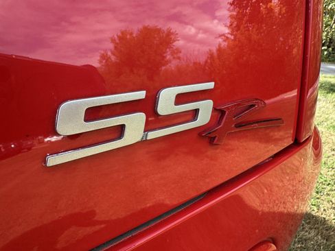 Used 2004 Chevrolet SSR LS w/ Preferred Equipment Group image 6