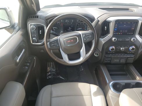 Used 2021 GMC Sierra 1500 SLT w/ SLT Premium Package AWD/4WD image 18