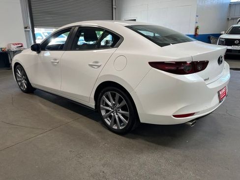 Used 2021 MAZDA MAZDA3 s FWD image 5