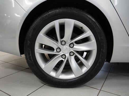 Used 2016 Buick Regal FWD image 27
