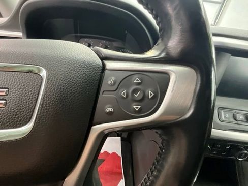 Used 2018 GMC Acadia SLE AWD/4WD image 19