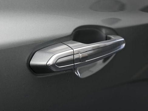 Used 2024 Cadillac XT5 Luxury image 43