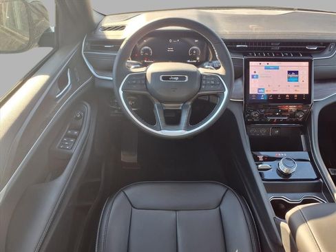 New 2025 Jeep Grand Cherokee L Limited w/ Trailer Tow Package image 4