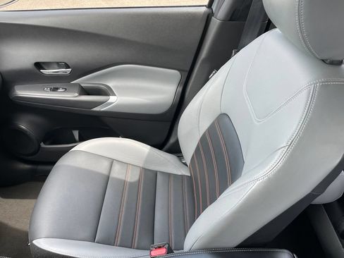 Used 2024 Nissan Kicks SR w/ SR Premium Package FWD image 18