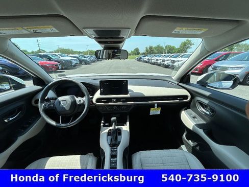 Certified 2026 Honda HR-V LX image 18