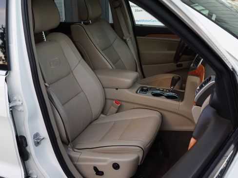 Used 2012 Jeep Grand Cherokee Overland image 35