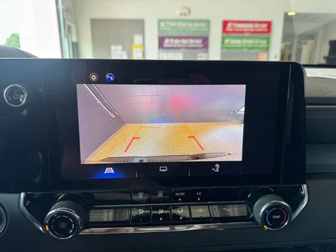 Used 2024 Chevrolet Colorado Trail Boss w/ Advanced Trailering Package image 24