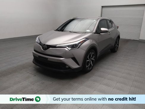 Used 2018 Toyota C-HR XLE FWD image 1