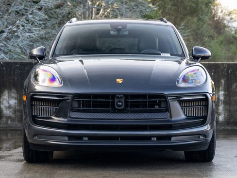 Certified 2023 Porsche Macan GTS image 8