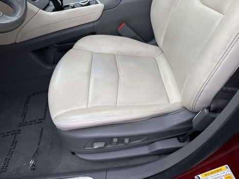 Used 2022 Cadillac XT5 Premium Luxury image 15